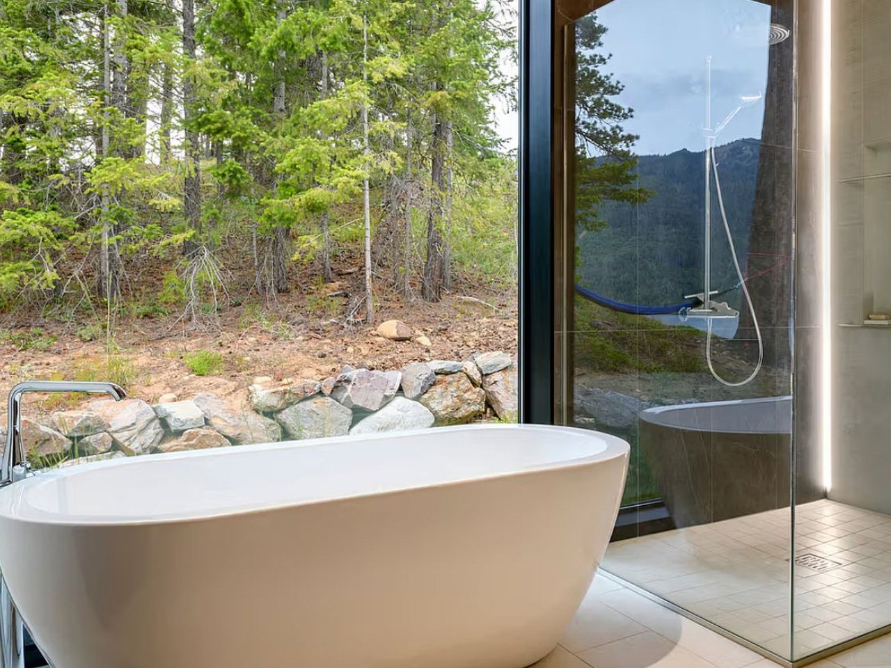 1757375244 521 Decouvrez Cette Cabane Au Bord du Lac a Washington - plare.