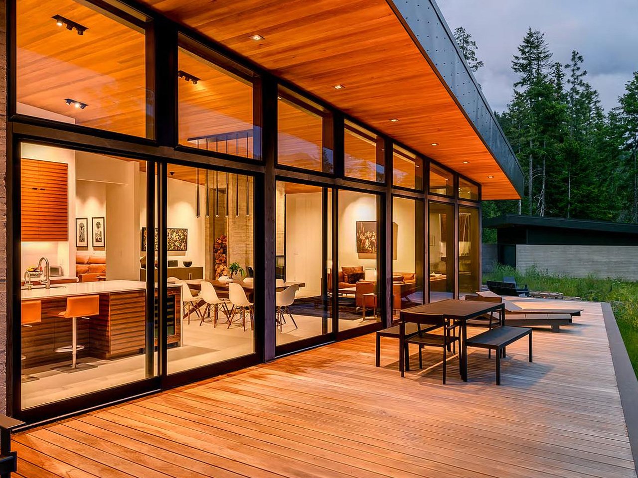 1757375244 750 Decouvrez Cette Cabane Au Bord du Lac a Washington - plare.