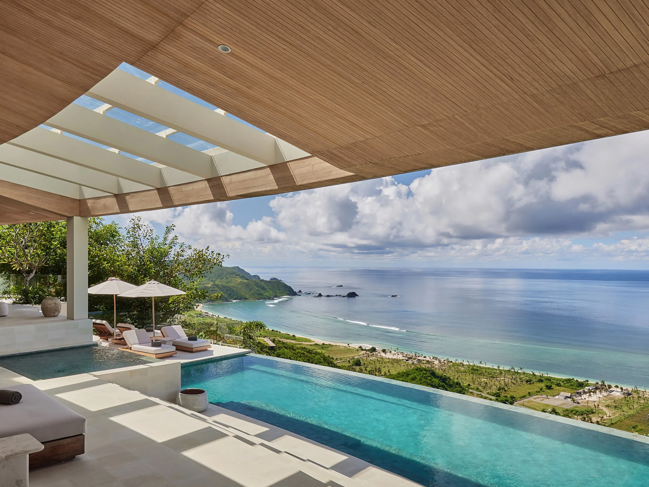 1757856133 776 Decouvrez Comment Cette Villa Surplombant la Cote Indonesienne A Transforme - plare.