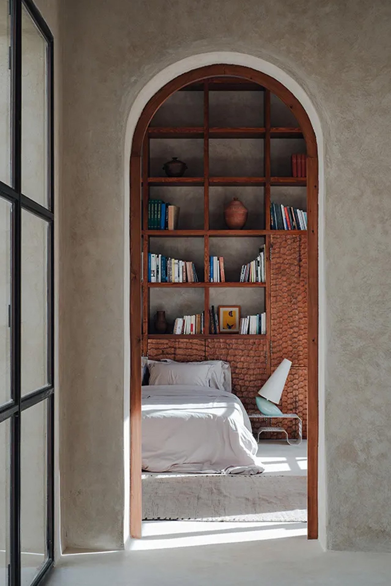 1757878089 650 Decouvrez cette Villa Marocaine Minimaliste qui Reste Confortable Toute lAnnee - plare.