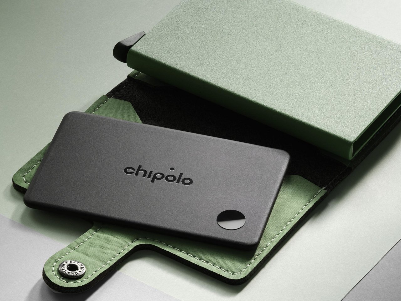 1758104560 934 Decouvrez les Chipolo Loop et Card Les Traceurs Bluetooth - plare.