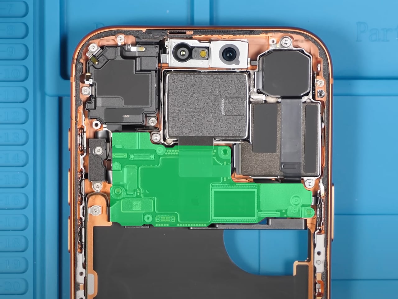 1758668641 11 iPhone 17 Pro La Revolution Devoilee Decouvrez Comment - plare.