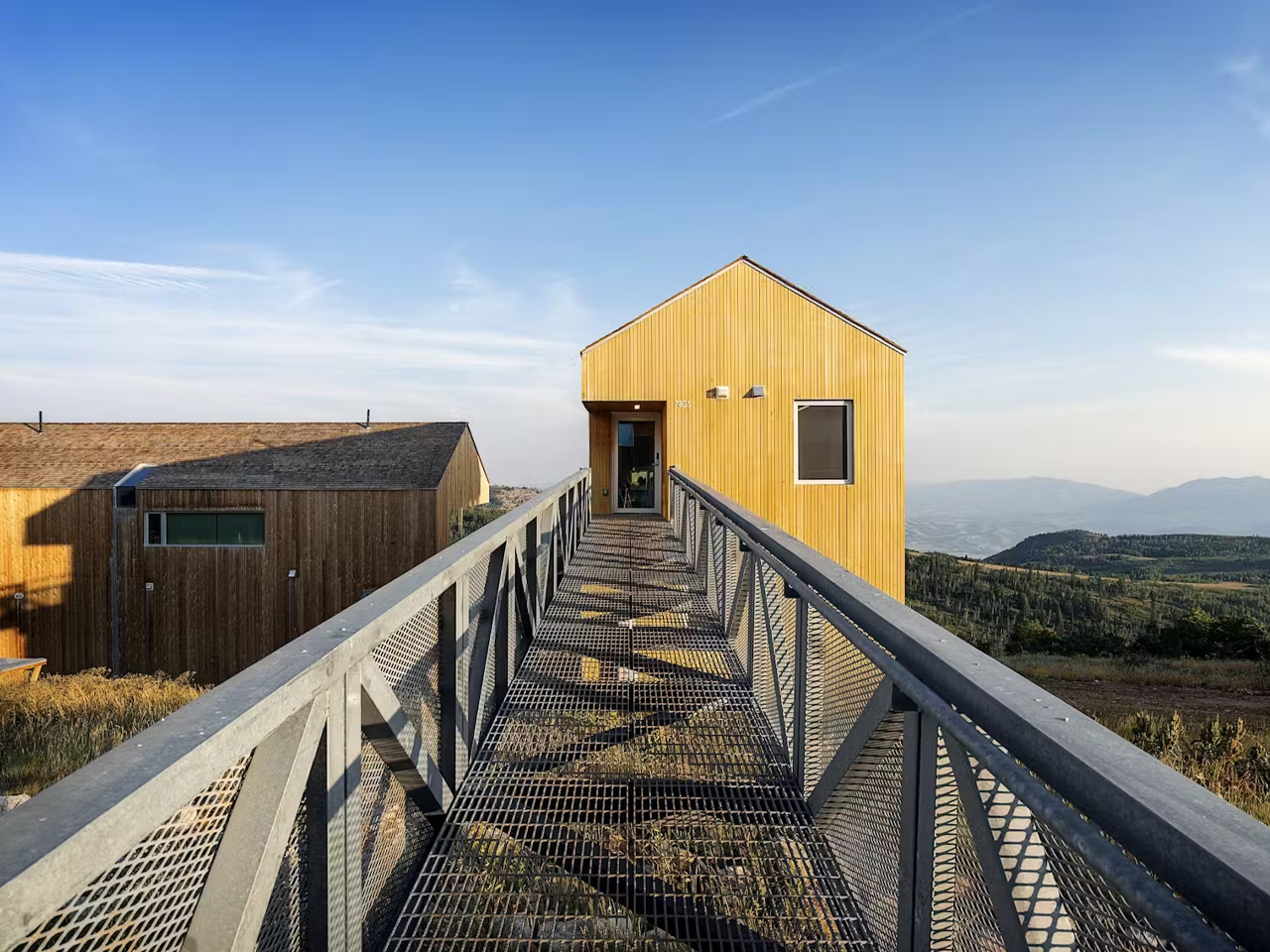 1758671038 49 Decouvrez pourquoi cette cabane de montagne de 1 307 pieds - plare.