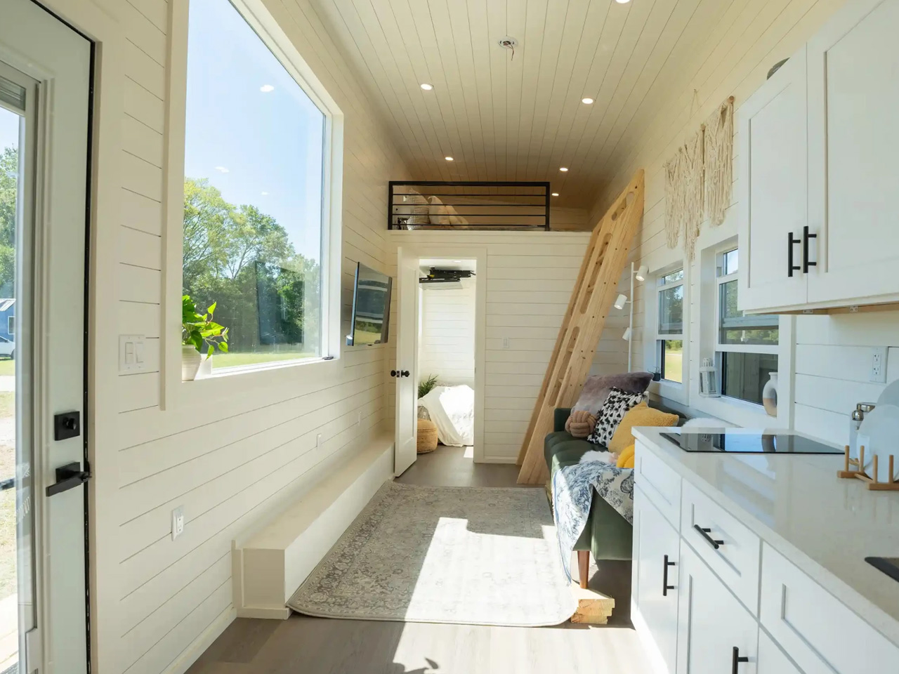 1758750297 122 Decouvrez le Webster la Maison Tiny de 32 pieds - plare.