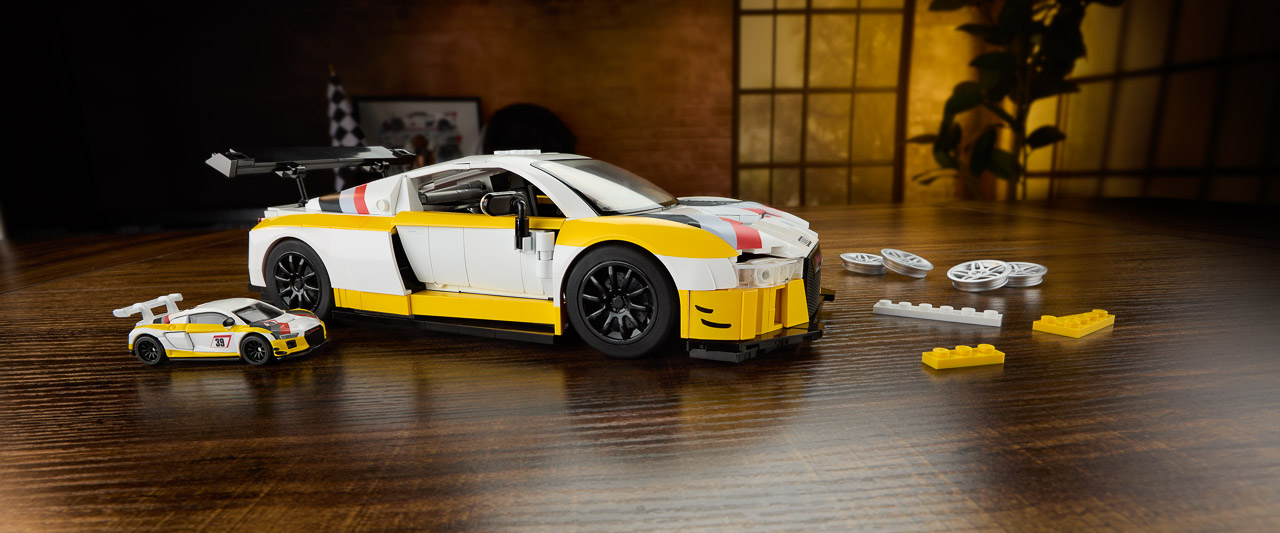 1758839772 901 Decouvrez les Hot Wheels Epiques Audi RS2 et R8 - plare.