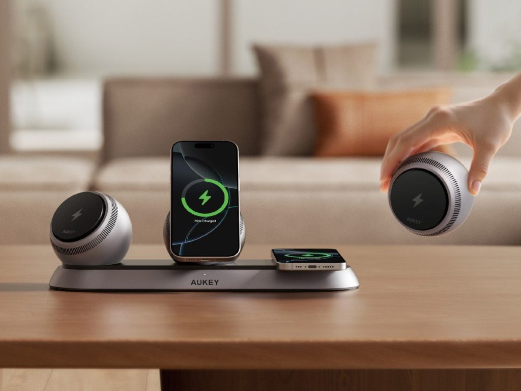 Aukey Révolutionne le Chargement Sans Fil avec un Chargeur Modulaire Transformable en 3 Batteries Portables !