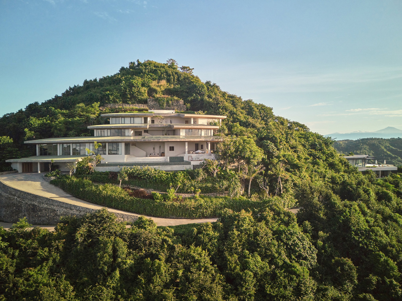 Decouvrez Comment Cette Villa Surplombant la Cote Indonesienne A Transforme - plare.