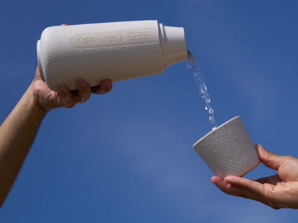 Decouvrez Comment Sungai Carafe Transforme les Dechets des Rivieres de - plare.