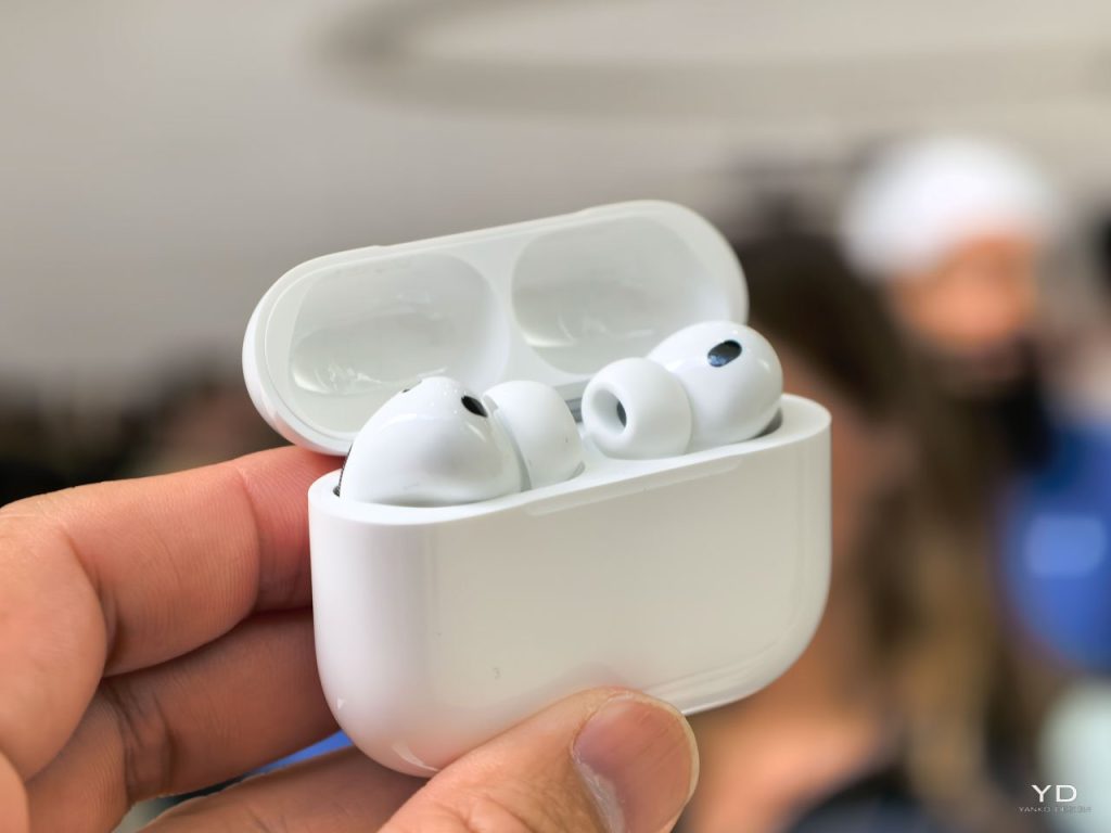 Découvrez les AirPods Pro 3 : Le Guide Ultime des Écouteurs Qui Transforme Votre Expérience Tech Quotidienne !