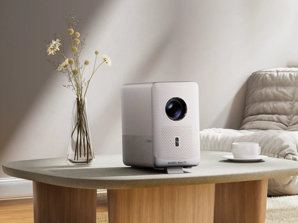 Roku Débarque dans le Monde des Projections Intelligentes avec le Cube Aurzen EAZZE D1R : Découvrez cette Révolution Technologique !