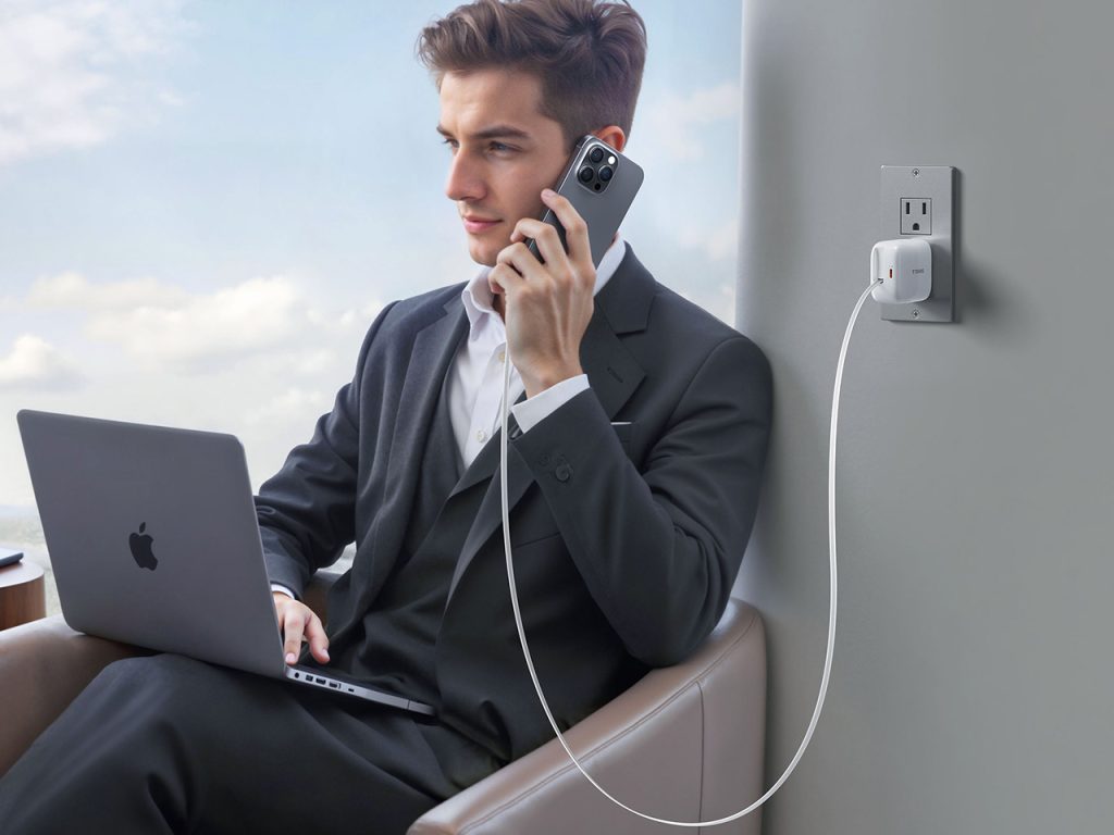 Découvrez le TORRAS Flexline 67W : Le Chargeur Rétractable Qui Met Fin au Chaos des Câbles !