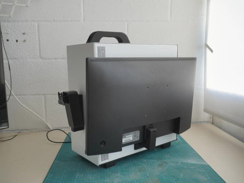 Transformez Votre PC de Bureau en Un Rig Portable de LAN Party Grâce à Cette Imprimante 3D Incroyable !