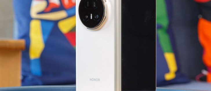 Honor Magic V5 : le smartphone pliant qui ambitionne de surpasser Samsung et Google - plare. découvrez le honor magic v5, le nouveau smartphone pliable alliant design innovant, performances puissantes et dernières technologies. idéal pour ceux qui recherchent élégance et productivité au quotidien.