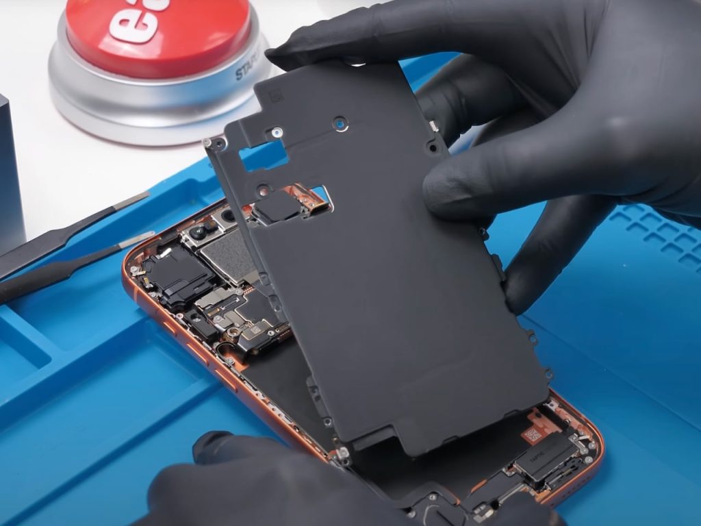 iPhone 17 Pro : La Révolution Dévoilée ! Découvrez Comment Apple a Refaçonné Chaque Détail, du Silicon à la Surface !
