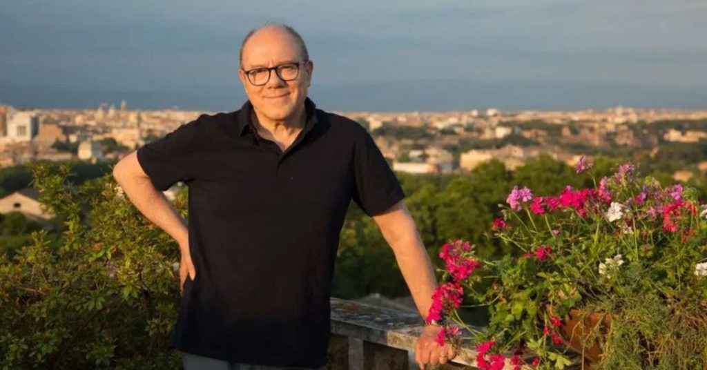 Carlo Verdone, maire d’un jour : l’engagement pour un avenir rural durable Carlo Verdone sindaco di Roma per un giorno: "In periferia c’è tanto da fare"