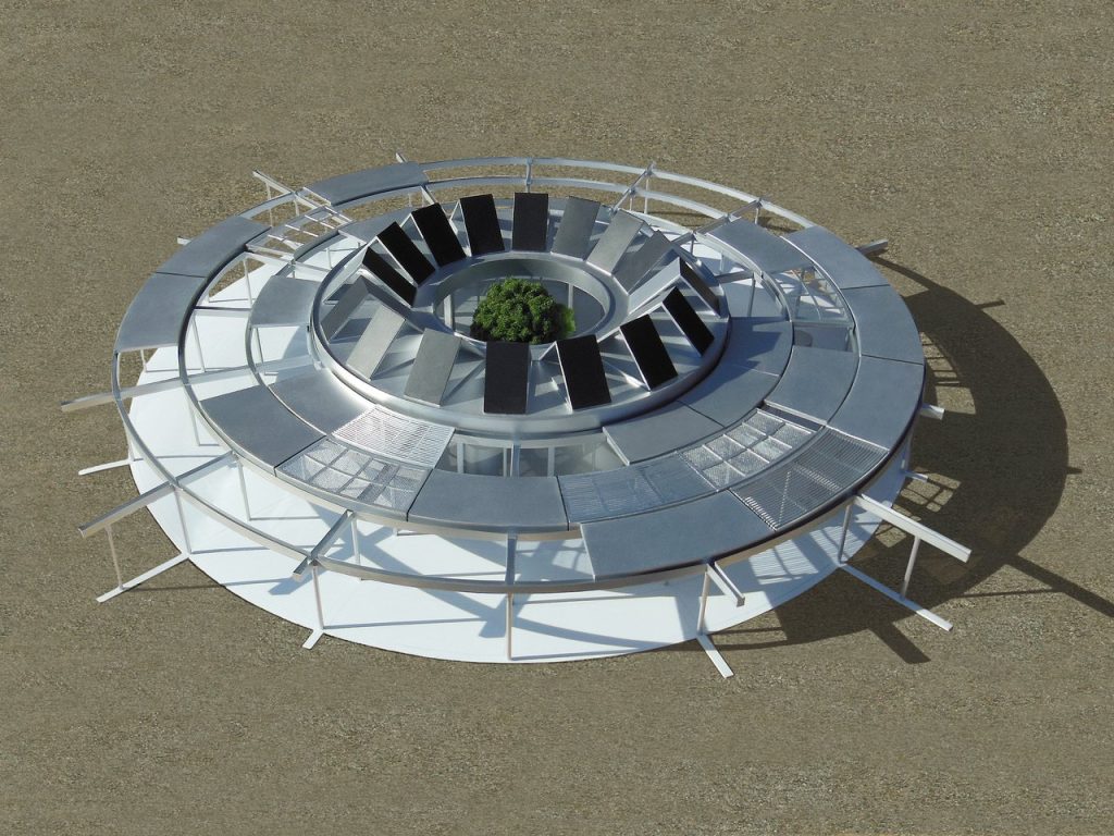 Découvrez Cette Maison Étonnante Avec Un Chêne au Coeur de 4 Anneaux Mobiles !