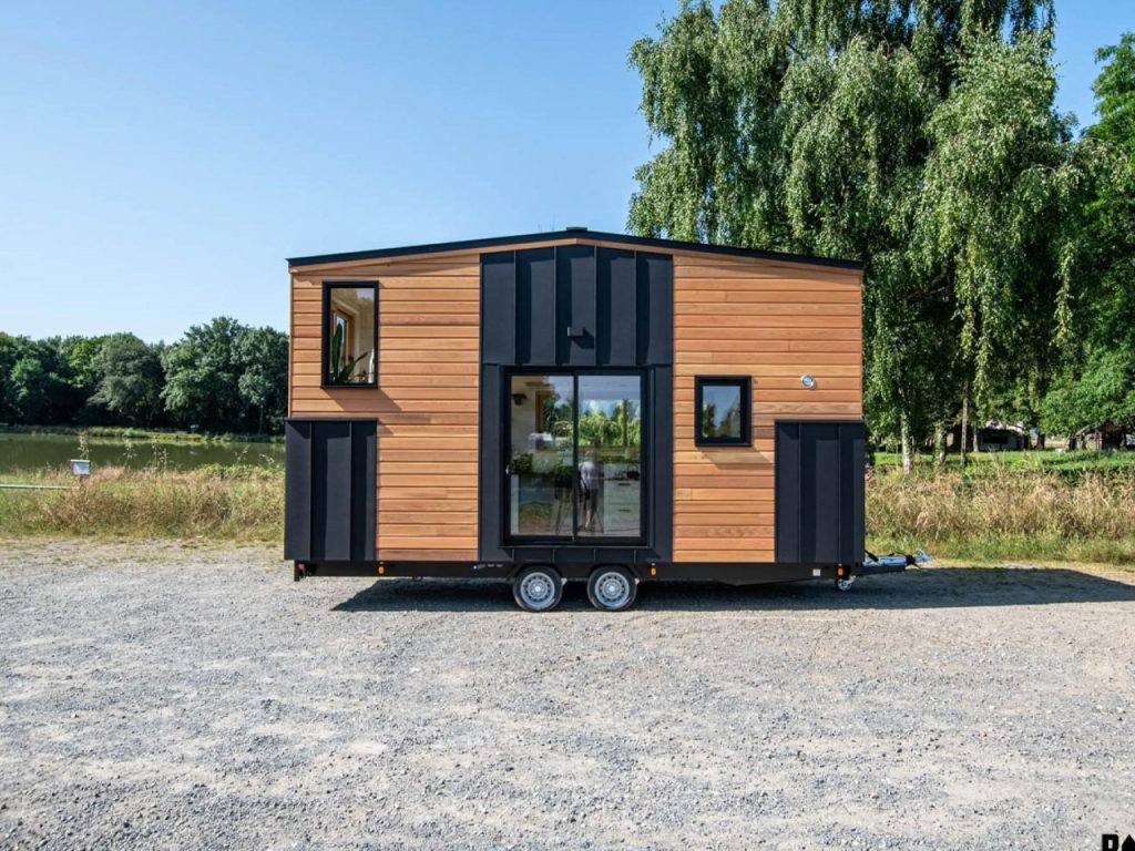Découvrez Cette Tiny House Minuscule Qui Cache Un Incroyable Studio de Couture !