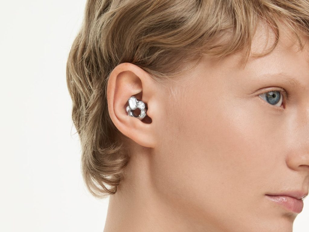 Découvrez l’Expérience Loop x Swarovski : Des Boules Quies Éblouissantes Comme des Bijoux en Cristal !