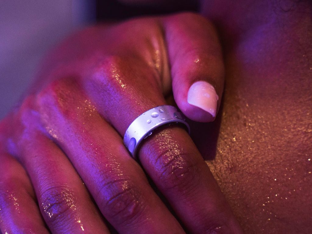Découvrez le Smart Ring de Reebok à 249 $ : Suivi de Fitness Sans Abonnement !