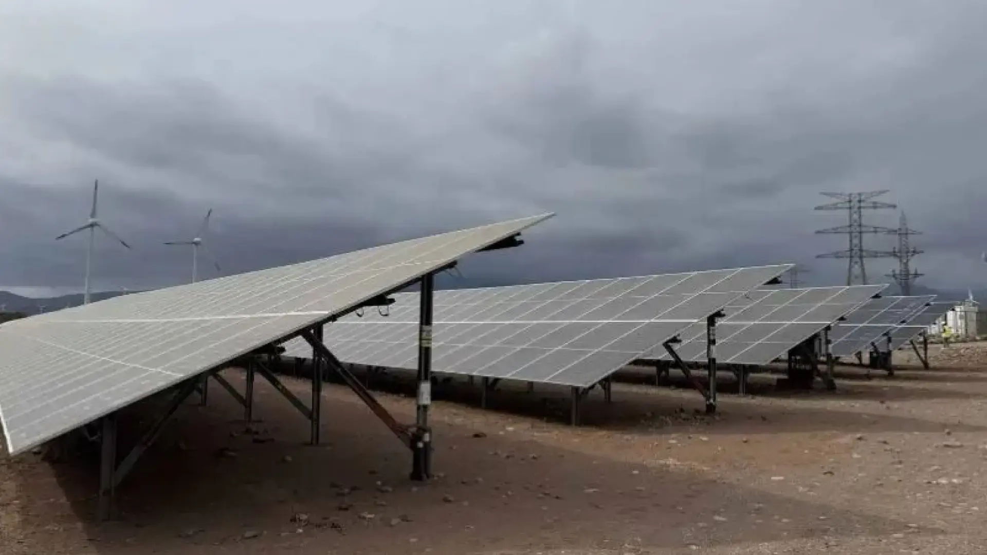 Planta fotovoltaica con baterías en Gran Canaria
