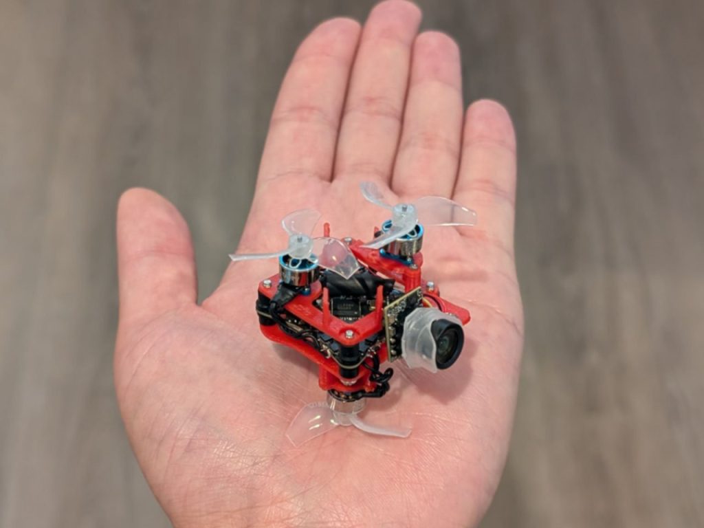 Découvrez le Mini Drone FPV DIY : Le Plus Petit du Monde avec un Vol Stable!