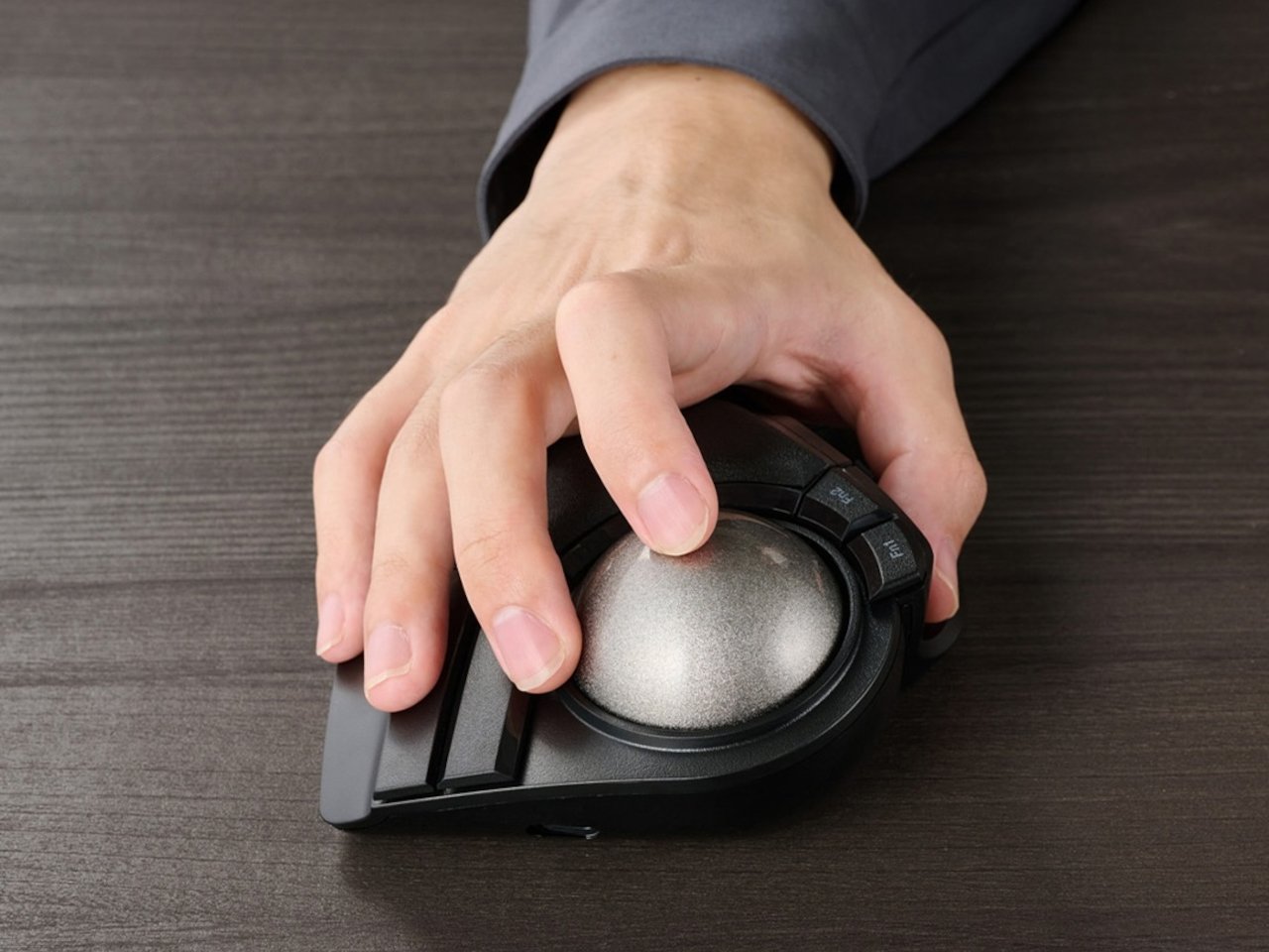 Connectivité du Elecom HUGE Plus