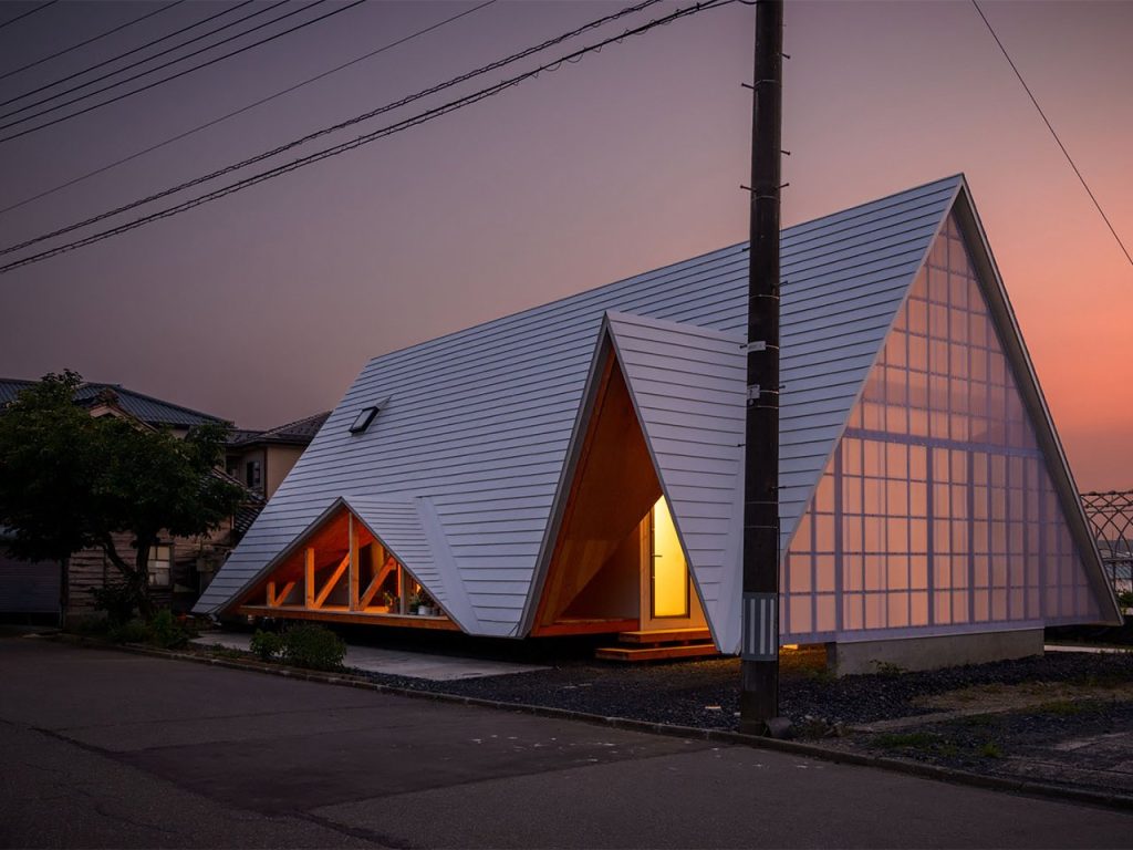 5 Étonnantes Maisons et Meubles Japonais-Scandinaves Qui Transformeront Vos Espaces Zen