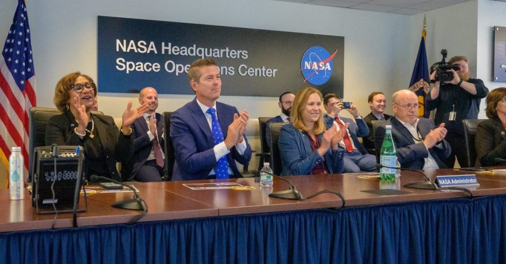 Acting nasa administrator confronté par une vérification des faits embarrassante : révélations sur la réalité des projets spatiaux Acting nasa administrator confronté par une vérification des faits embarrassante : révélations sur la réalité des projets spatiaux