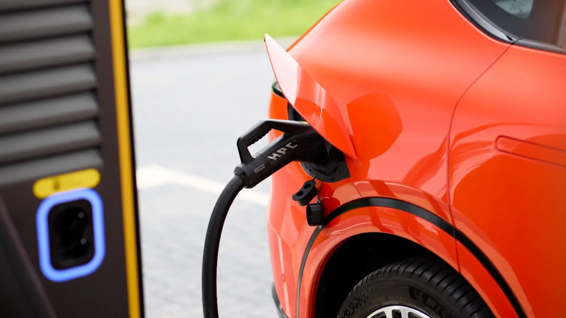 Autopista eléctrica A10 en Francia