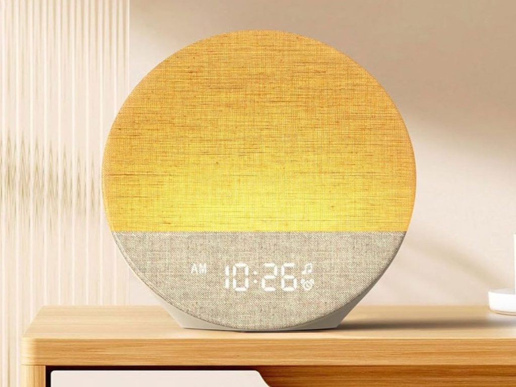 Découvrez ce Réveil à 100 $ qui Met Fin à vos Matins De Rage !