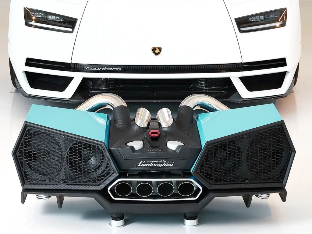 Découvrez le haut-parleur iXOOST Esavox : une expérience sonore exceptionnelle avec un véritable échappement Lamborghini !