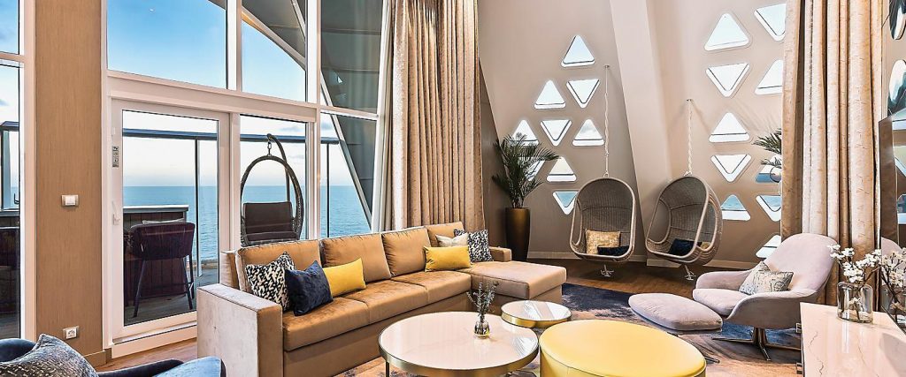 « Guide ultime des compagnies maritimes, types de bateaux et astuces essentielles »