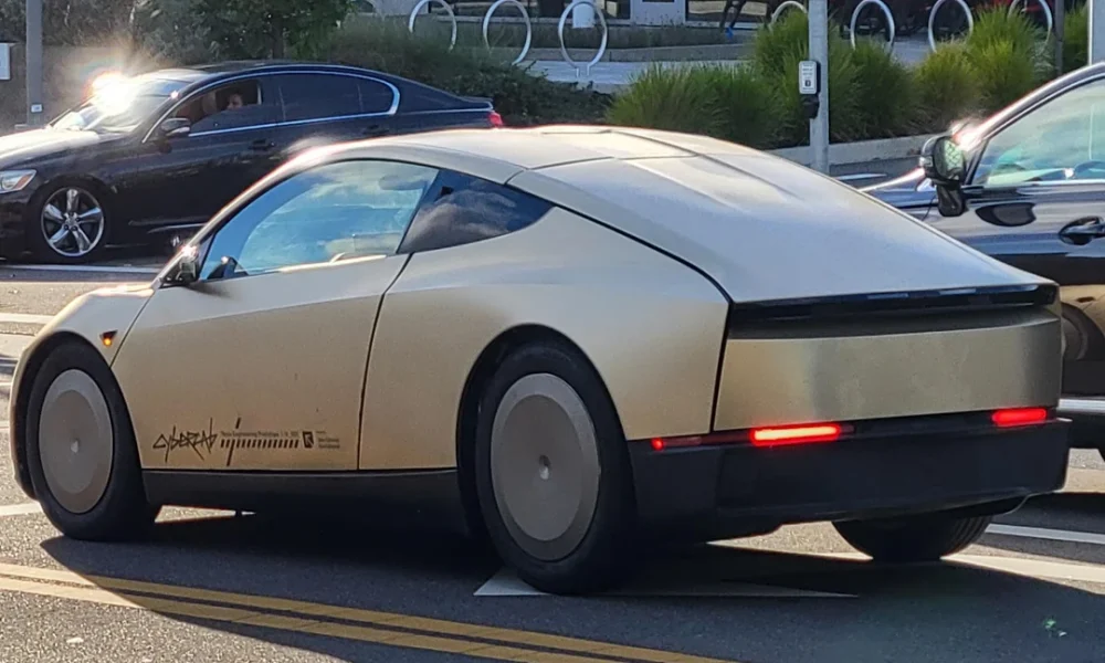 Admirez les évolutions du Tesla Cybercab depuis sa présentation : innovations et améliorations à ne pas manquer