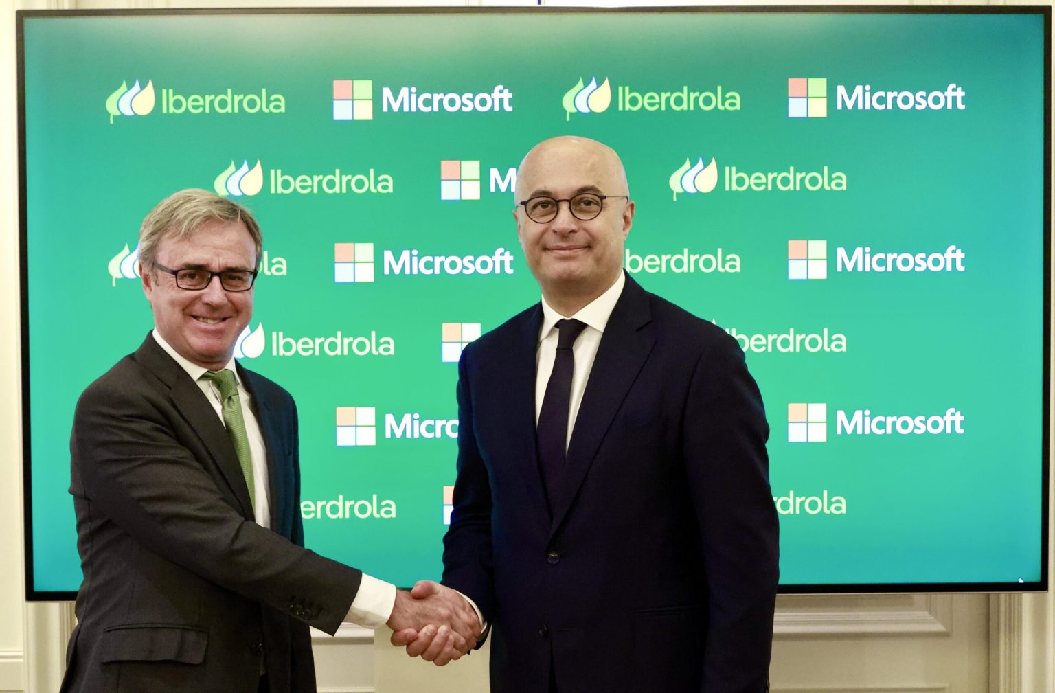 Iberdrola et Microsoft renforcent leur partenariat avec de nouveaux PPA en Espagne pour une transition énergétique durable