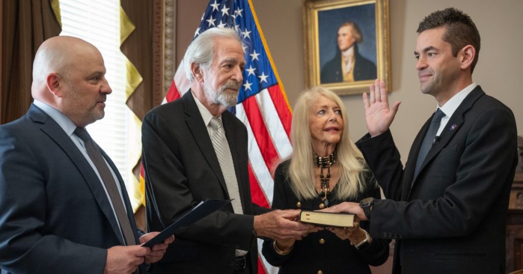 Jared Isaacman, administrateur de la NASA, annonce un don de son salaire à Space Camp Jared Isaacman, administrateur de la NASA, annonce un don de son salaire à Space Camp