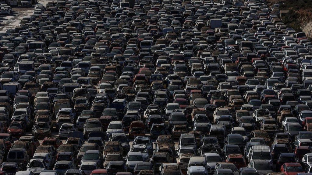 La CNMC analyse les pratiques de recyclage et de désamiantage des véhicules pour éviter les abus commerciaux