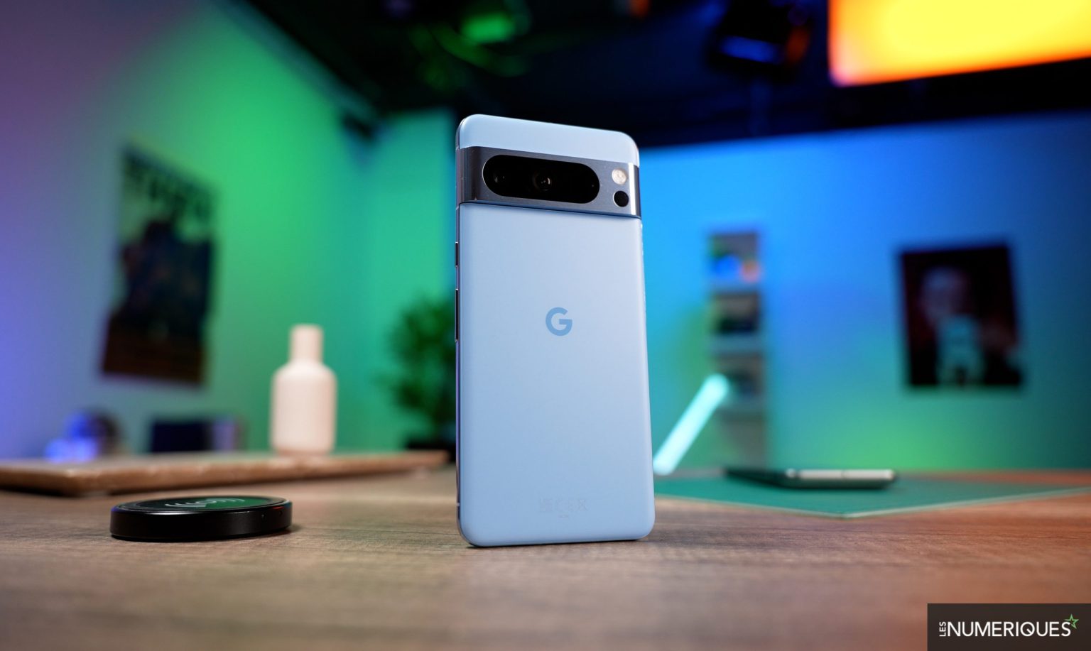découvrez le google pixel 8 pro, alliant un design discret à un prix attractif, pour une expérience mobile haut de gamme accessible à tous.