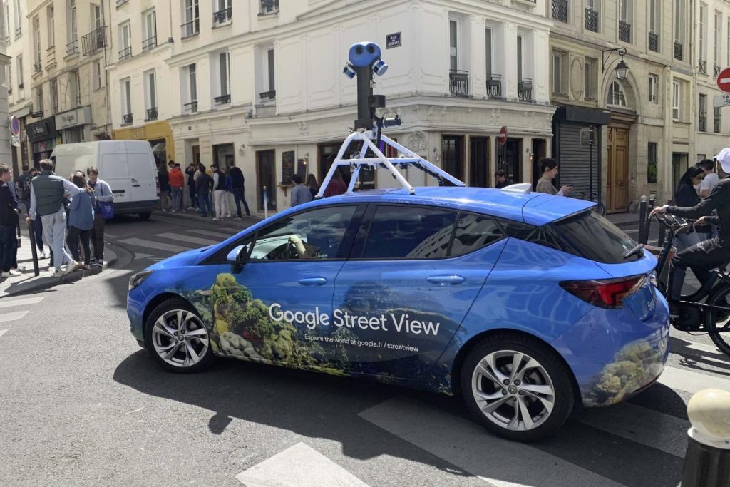 Tourisme, conflits et climat : l’incroyable ascension de Google Street View comme instrument d’influence découvrez comment google street view transforme le tourisme en offrant des visites virtuelles immersives tout en sensibilisant aux enjeux climatiques à travers ses images innovantes.