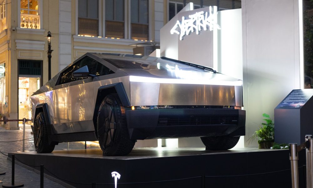 Tesla profite de l’abandon par Ford des grands véhicules électriques : quelles opportunités pour l’avenir ?