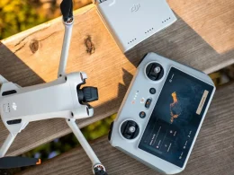 Drone DJI : La mise à jour du firmware évite les gelées et FCC lève la ban sur les drones étrangers