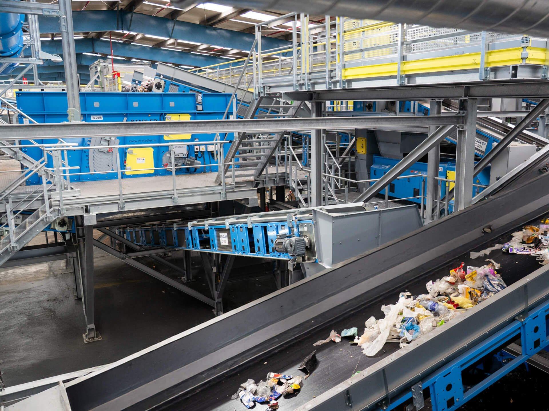 Ligne automatisée de tri des emballages légers