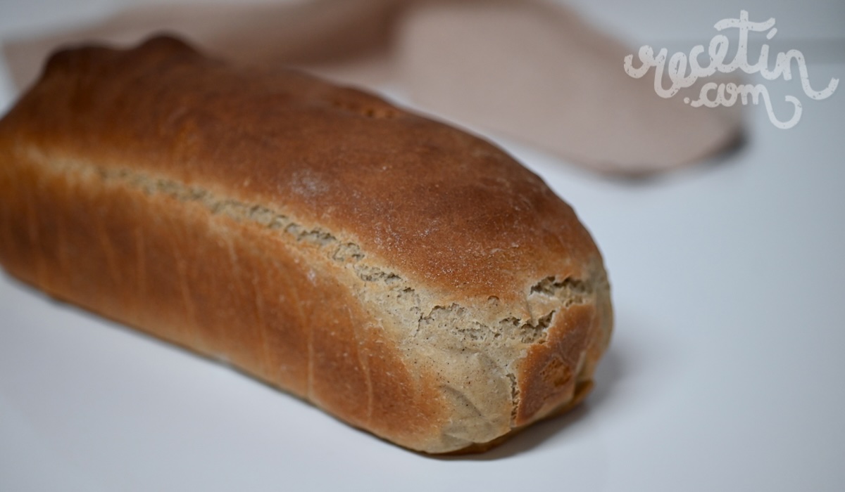 Pan de molde con dos harinas