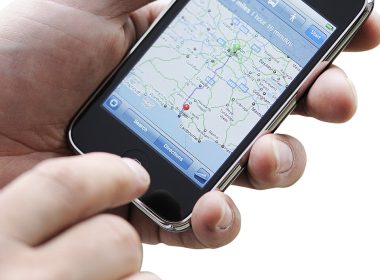 découvrez comment un réseau clandestin exploite des millions de smartphones android pour mener des activités secrètes et illégales.