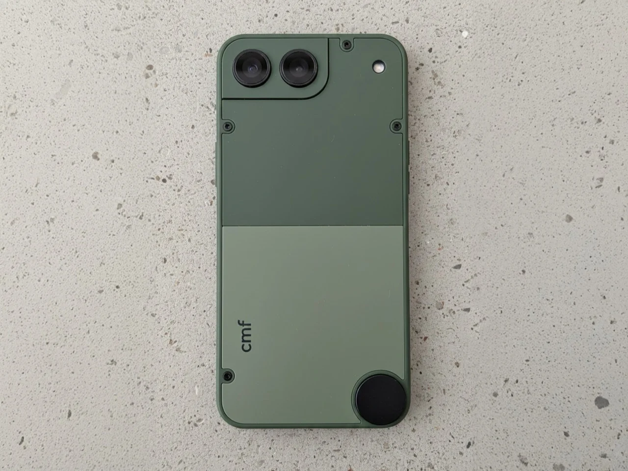 Concept de Téléphone CMF Mini