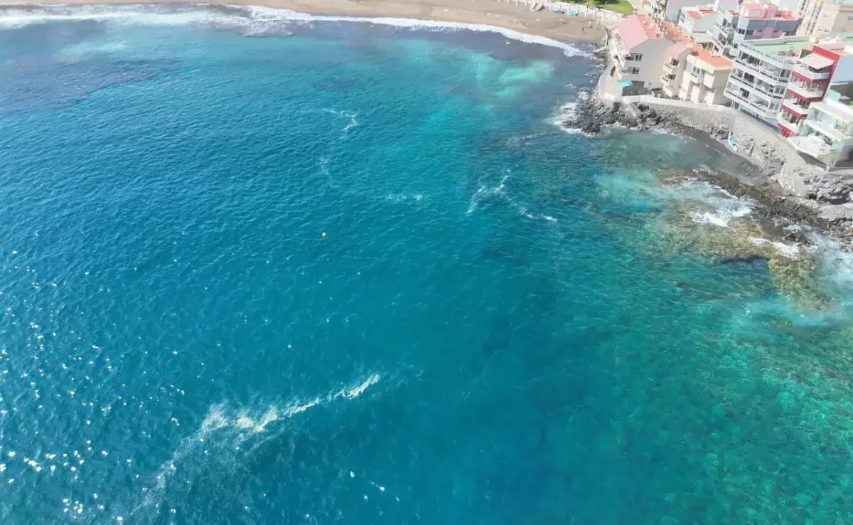 Contaminación en la costa de Telde