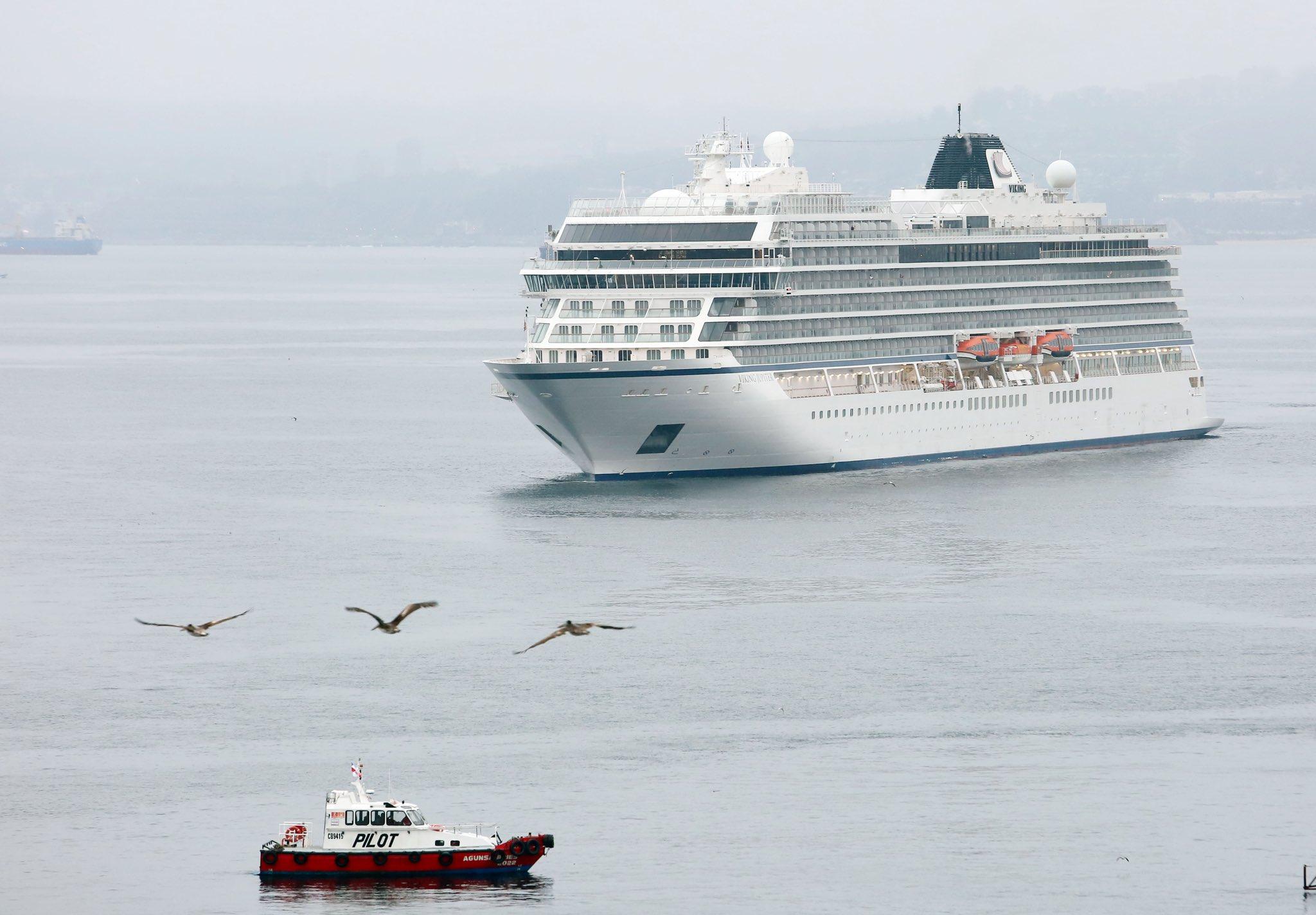 Crucero en el puerto de Valparaíso