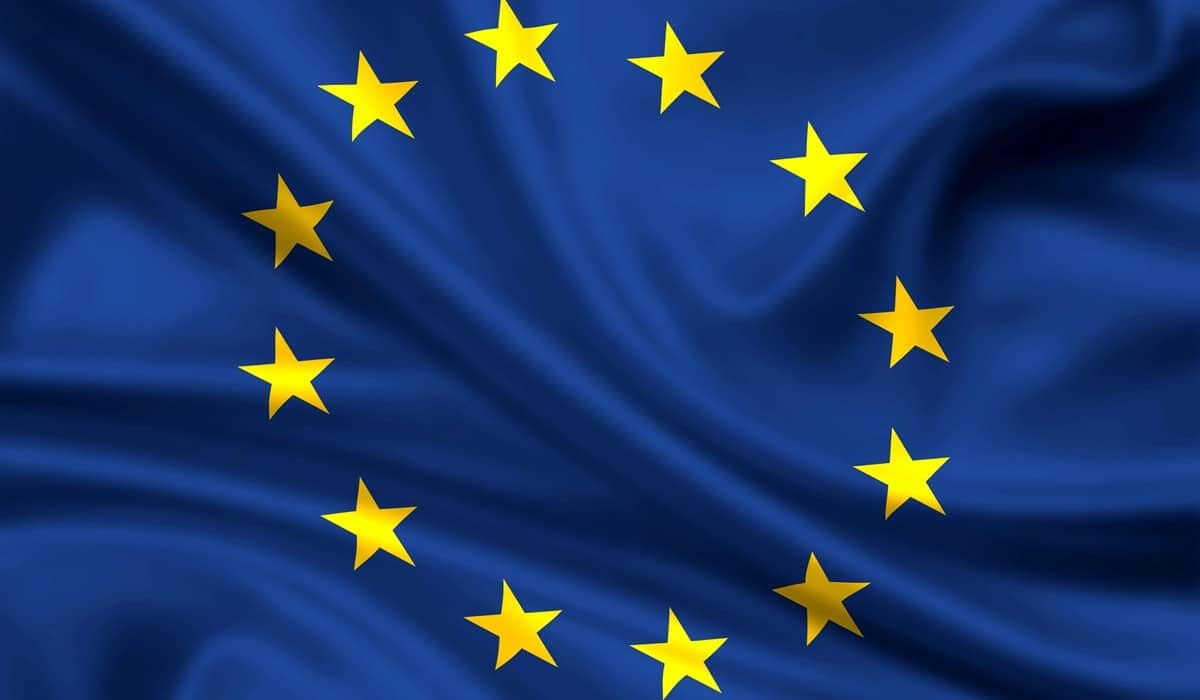 découvrez les enjeux de la souveraineté numérique en europe face à l'utilisation d'outils performants, entre indépendance technologique et innovation.