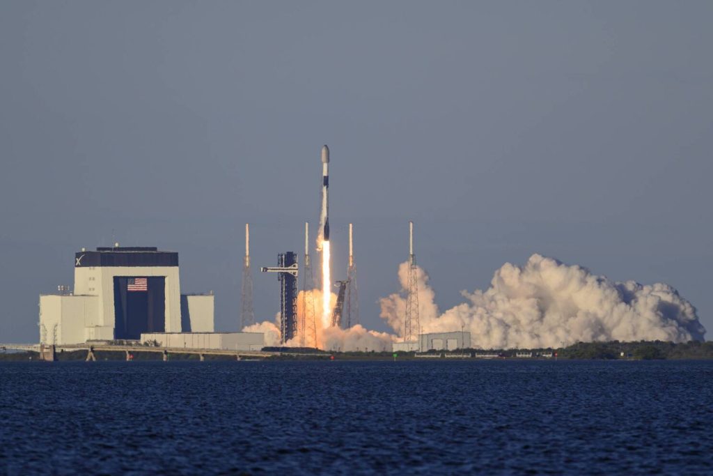 découvrez les enjeux et les possibilités d'une fusion entre tesla, spacex et xai, et ce que cela pourrait signifier pour l'innovation technologique et l'avenir de l'intelligence artificielle.