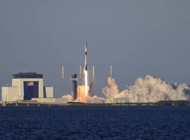 découvrez les enjeux et les possibilités d'une fusion entre tesla, spacex et xai, et ce que cela pourrait signifier pour l'innovation technologique et l'avenir de l'intelligence artificielle.