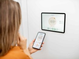 lemonade lance une assurance innovante pour les véhicules tesla équipés de la conduite autonome fsd en oregon, offrant une couverture adaptée aux technologies avancées.